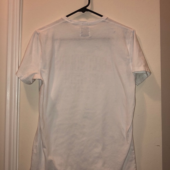 Abercrombie and Fitch T-Shirt - Picture 2 of 3